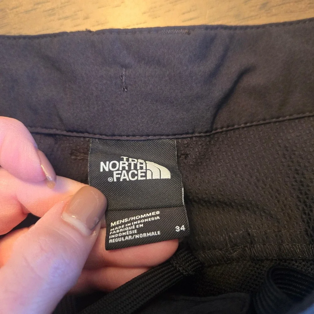 The North Face Mens Hiking Shorts Black Size 34 Lightweight Stretch